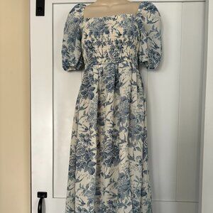 Sunday Up floral smocked lined dress, ivory and blue toile design, size M